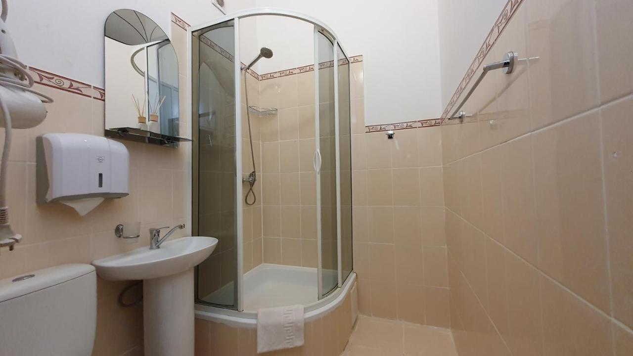 Apart-Hotel City Center Contrabas 3*